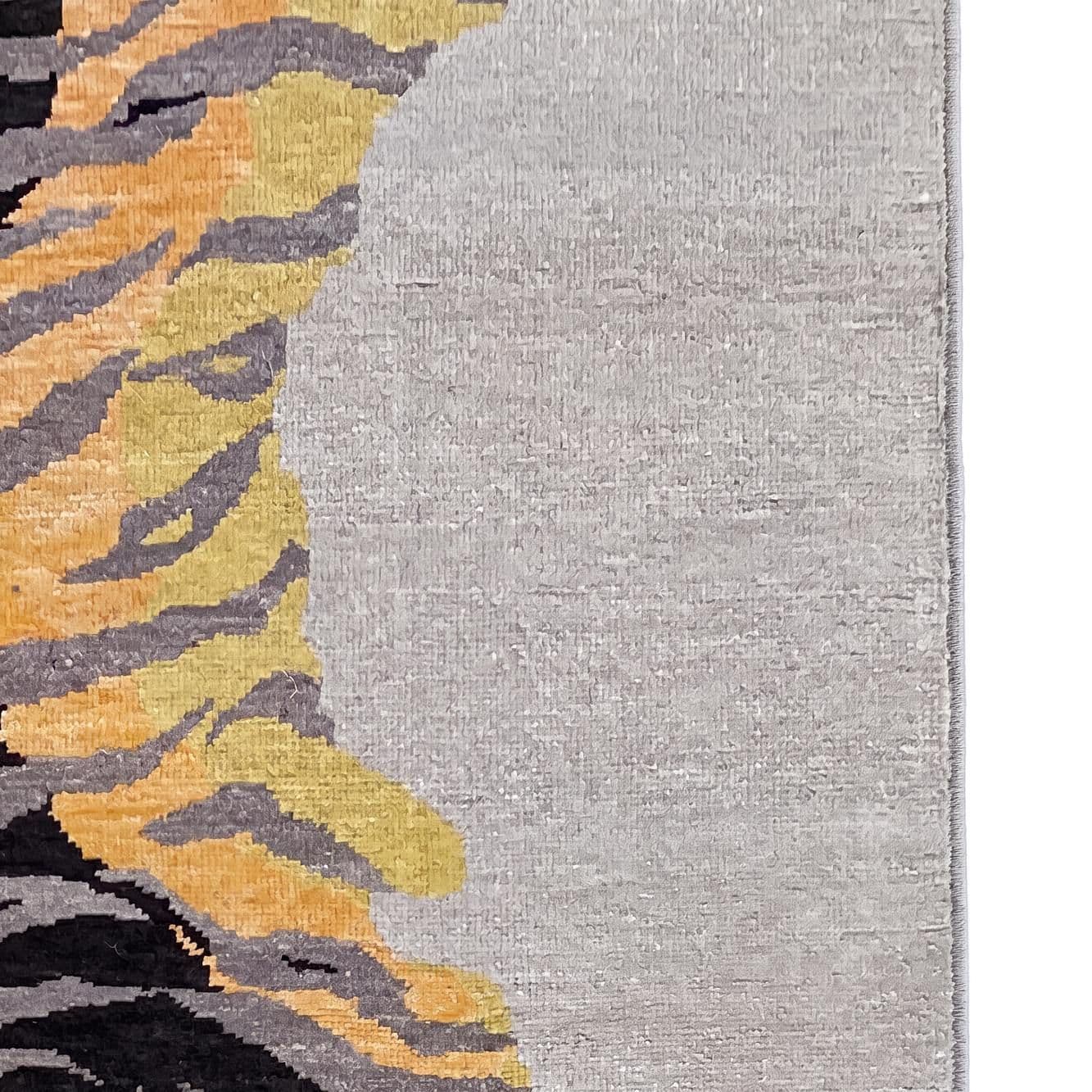 OUSHAK TIGER WHITE&PEACH 184X230