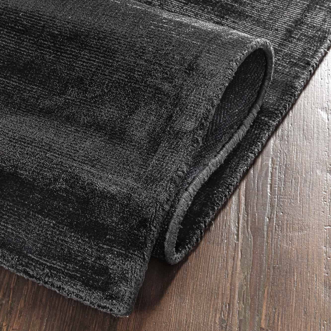 SILKY DISTRESSED - NEGRO