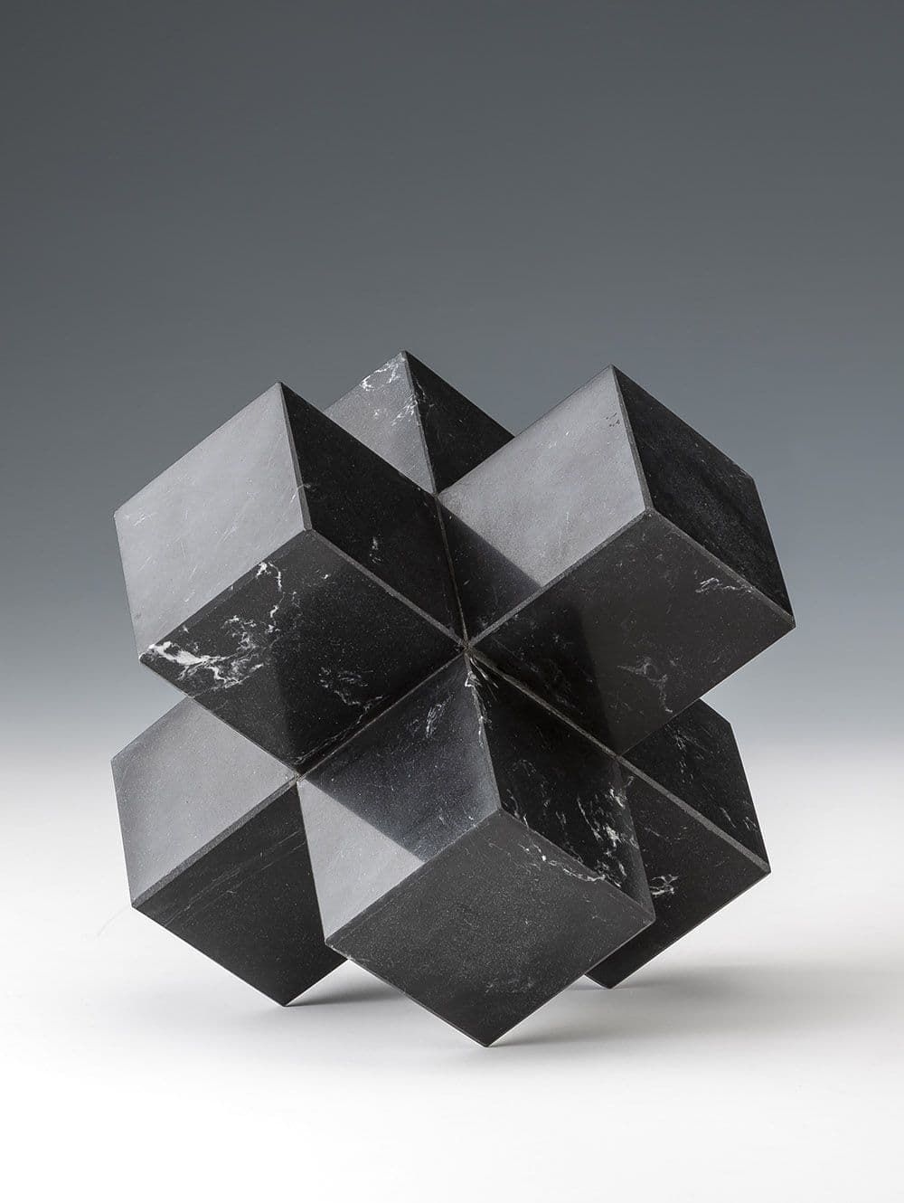 ADORNO CROSS MARBLE BLACK