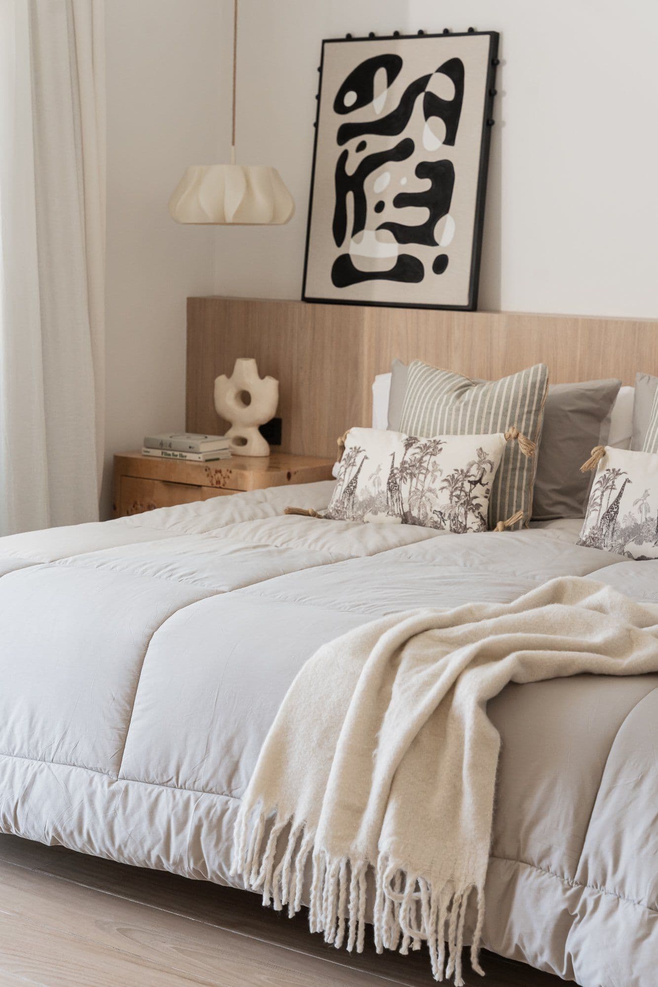 ACOLCHADO VENECIA SUPER KING BEIGE/GRIS